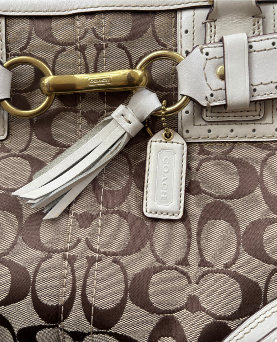 COACH 2011 HAMPTON SIGNATURE CARRYALL TOTE BAG